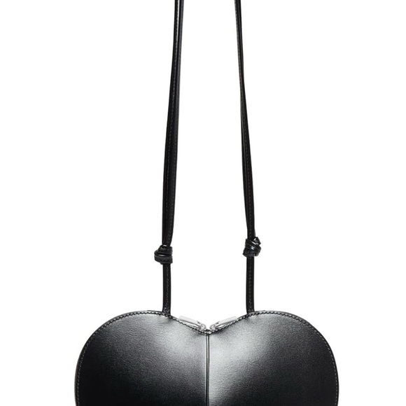 Heart Shaped Crossbody Bag - Picture 3 of 4